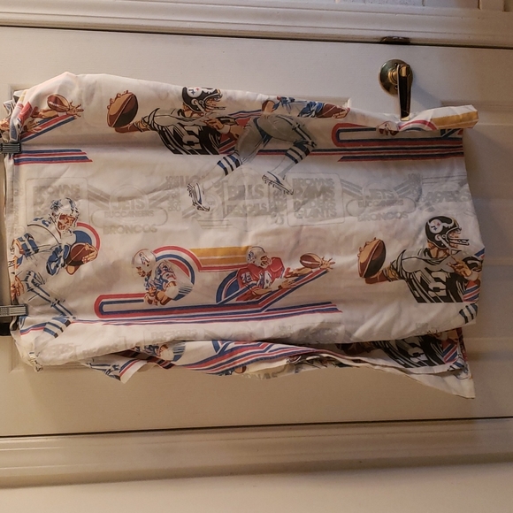 NFL Vintage Football Bedsheet Twin Bills Jets Broncos - Picture 1 of 7